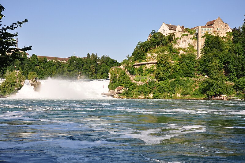 File:Laufen-Uhwiesen - Schloss Laufen - Rheinfall - Neuhausen am Rheinfall 2010-06-24 18-59-20.JPG