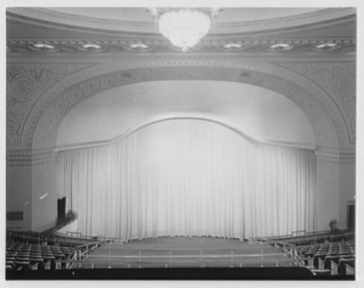 File:Loew's State Theater, Broadway and 45th St., New York City. LOC gsc.5a26537.tif