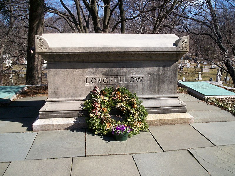 File:Longfellow-Grave2.jpg