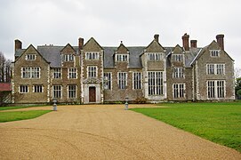 Loseley House (1568)