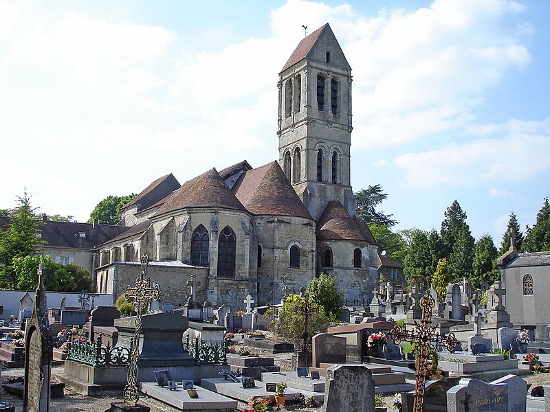 File:Luzarches - Église Saint-Côme-Saint-Damien - Chevet et cimetière 01.jpg