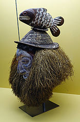 Yaka mask / Máscara yaka.