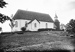 Månstads kyrka