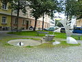 Brunnen von Inga Ragnarsdóttir am Helmut-Fischer-Platz
