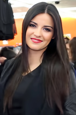 Maite Perroni at the launch of "Maite Perroni Collection" in December 2014 03.png