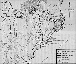 Kaart van het gebied rond Balikpapan en Samarinda.  Linksboven is de locatie van het vliegveld Samarinda II weergegeven.  De pijlen tonen de ontsnappingsroute van de Nederlandse troepen vanuit Balikpapan.