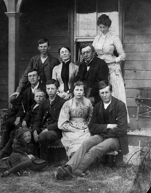 Mary and William Rolleston and their children, at Kapunatiki; Frank Rolleston sitting in the front row in the middle