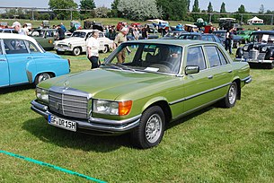 Mercedes W116 (7232097772).jpg