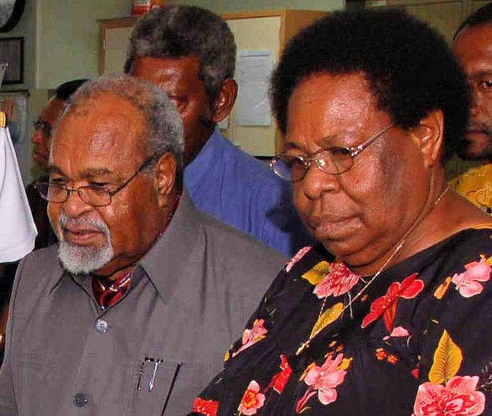 File:Michael Somare and Veronica Somare.jpg