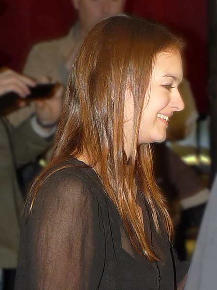 File:Michelle Barthel - Premiere Spieltrieb Münster.jpg