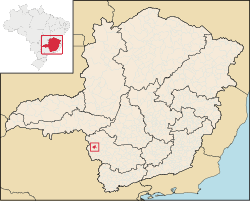 Localização de Pratápolis em Minas Gerais