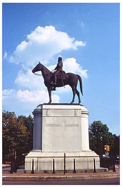 File:Mon-Ave-Stonewall Jackson-Sievers.jpg