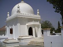 Mausoleum of 1 st Wali-ul-Hind:Moulai Abadullah, Khambat, Gujarat, era 1050-1100 CE. Moulai Abadullah khambhat.JPG