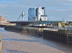 Myton Bridge, Garrison Road, Kingston upon Hull - geograph.org.uk - 3707289.jpg