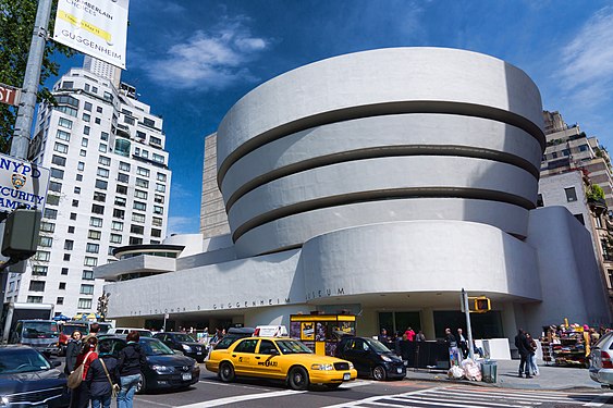 Solomon R. Guggenheim Museum Modern architecture by Frank Loyd Wright - 1959.