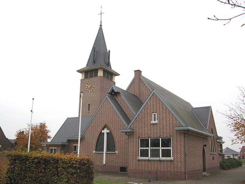 File:Neerpelt - Maagd der Armenkerk.jpg