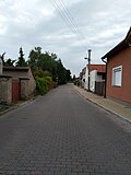 Миниатюра для Файл:Neratovice, Mánesova ulice, z Vojtěšské.jpg