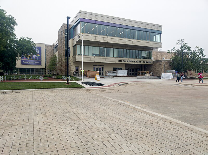 File:Niles North High School (2023).jpg