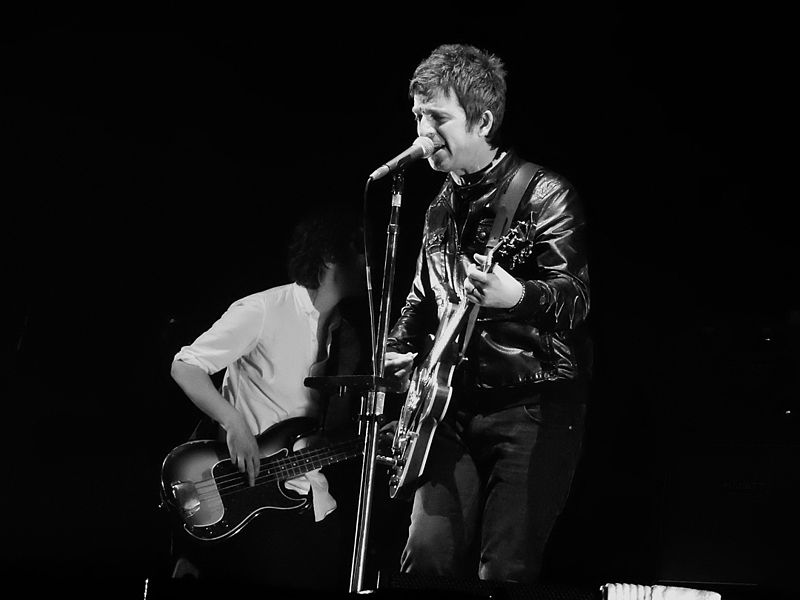 File:Noel Gallagher's High Flying Birds, Clapham Common, Calling Festival, London (19424390710).jpg