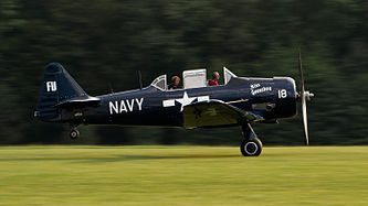 English: North American AT-6G-NF Texan (reg. N6593D, cn 42-43899(C-NT)/49-3357(G-NF), built in 1942, 600 hp Pratt & Whitney R-1340-AN-2 rotary engine). Deutsch: North American AT-6G-NF Texan (Reg. N6593D, cn 42-43899(C-NT)/49-3357(G-NF), Baujahr 1942, 600 PS Pratt & Whitney R-1340-AN-2 Sternmotor).