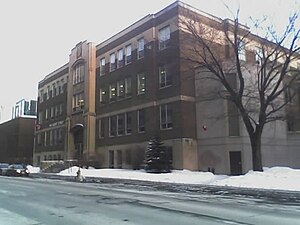Ottawa Technical High School, facing Albert Street Oc-bay-4-school.jpg
