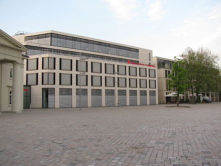 View of the Schlosshofe shopping centre on Schlossplatz. Oldenburg Schlosshofe.JPG