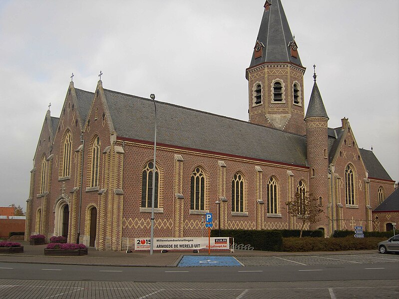 File:Oostnieuwkerke (Staden) - Church.jpg