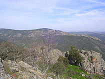 La sierra Morena dans le parc naturel des Despeñaperros (photographie prise à la mi-mars)