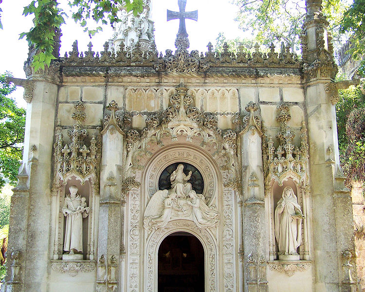 File:Palacio-da-Regaleira Capela1 Sintra Set-07.jpg