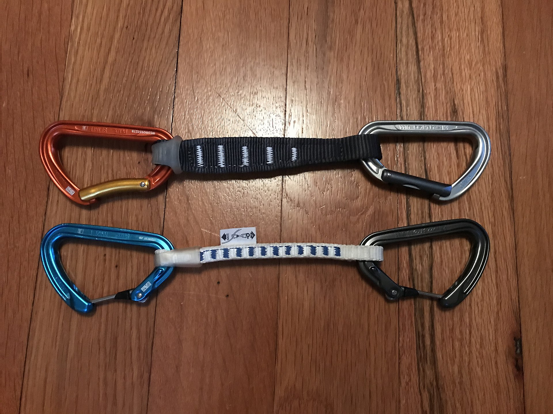 1920px Petzl Quickdraws