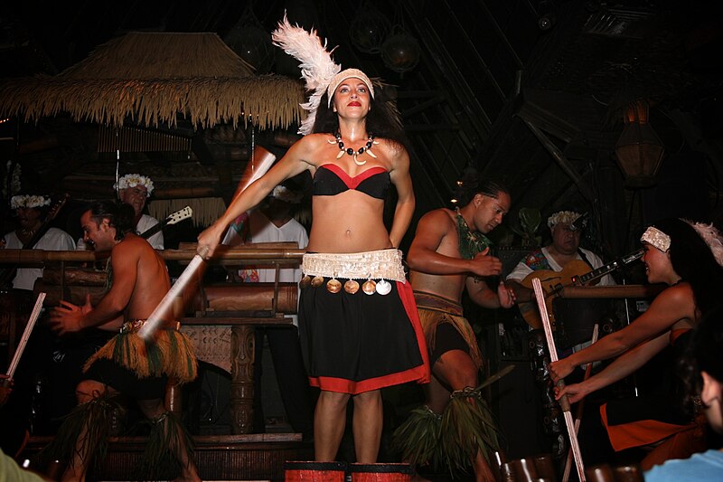 File:Polynesian dance - Mai Kai Restaurant, Fort Lauderdale Florida.jpg