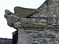 Port-Launay : la chapelle Saint-Aubin à Lanvaïdic, détail sculpté à l'un des angles du chevet