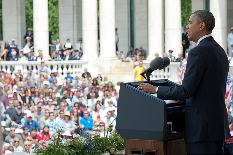 File:President Barack Obama delivers remarks during a Memorial Day ceremony May 27, 2013, at Arlington National Cemetery in Virginia 130527-A-VS818-328.jpg