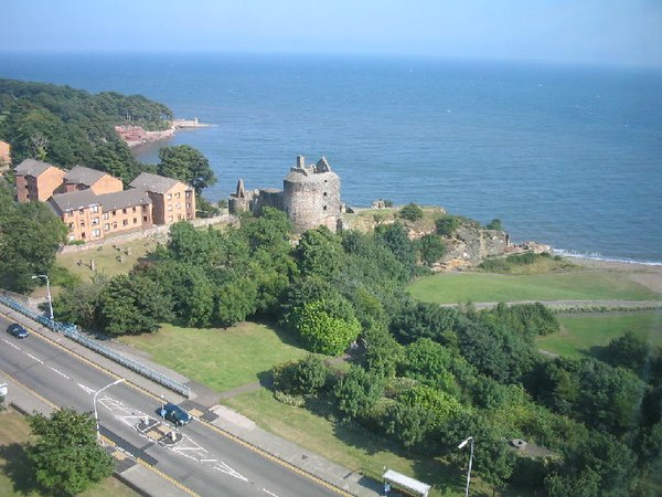 Aerial view of Ravenscraig Castle