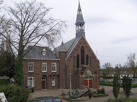 The current catholic church, on the site of the old one, dates from 1894. Rhoon 011.jpg