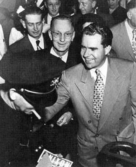 Tập_tin:Richard_Nixon_campaigning_for_Senate_1950.jpg