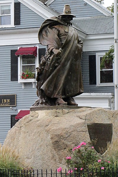 File:Roger Conant, N Washington Sq, Salem. - panoramio.jpg