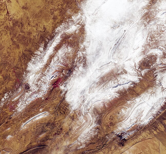 647px-Sahara_snow_ESA388899.jpg