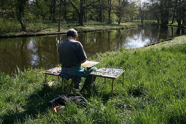 Scenery painter in Schlosspark Charlottenburg, Berlin