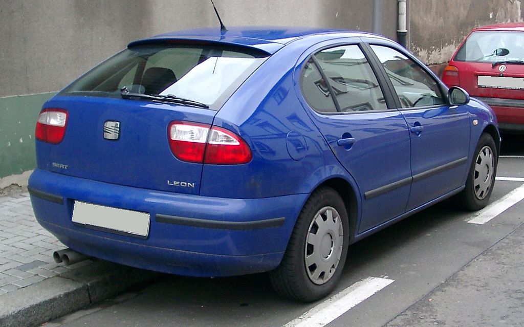 File:SEAT Leon 1M lateral.jpg - Wikipedia