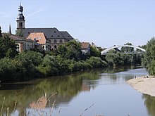 Seckenheim mit Schloss, St.-Aegidius-Kirche und Neckarbrücke