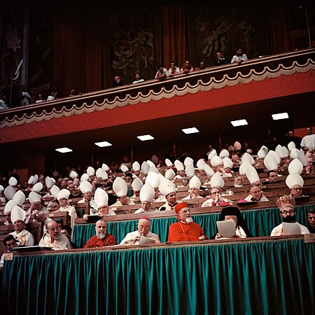 Tập_tin:Second_Vatican_Council_by_Lothar_Wolleh_007.jpg