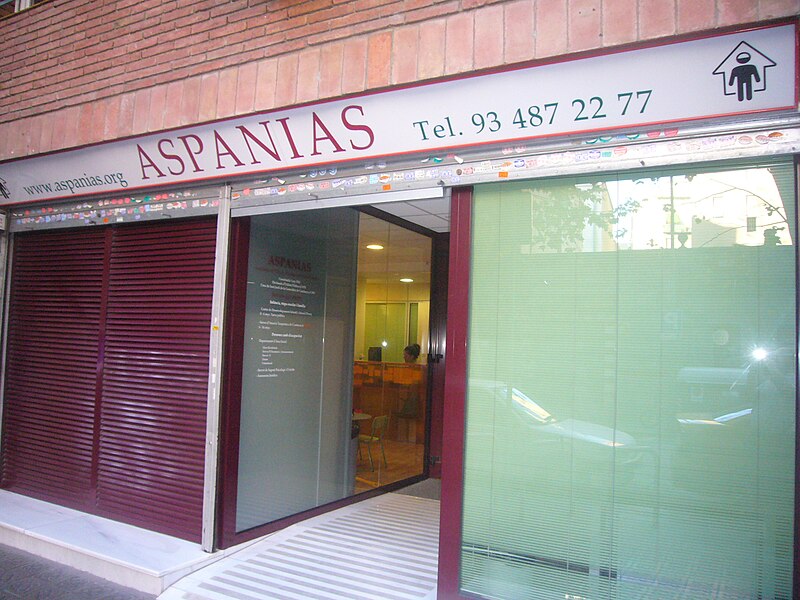 File:Seu d'ASPANIAS al carrer dels Enamorats, Barcelona.jpg