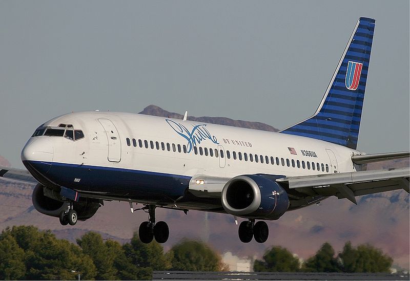 File:Shuttle by United Boeing 737-300 KvW.jpg