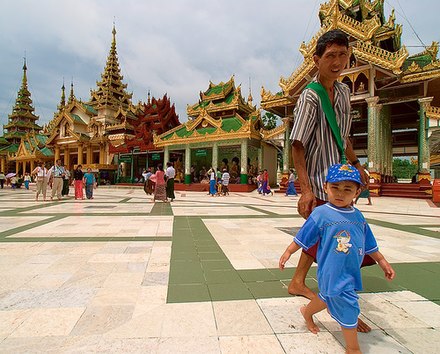 Exploring the Shwedagon