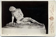 Sommer, Giorgio (1834-1914) - n. 5179 - Gladiatore moribondo - Vaticano - Roma.jpg