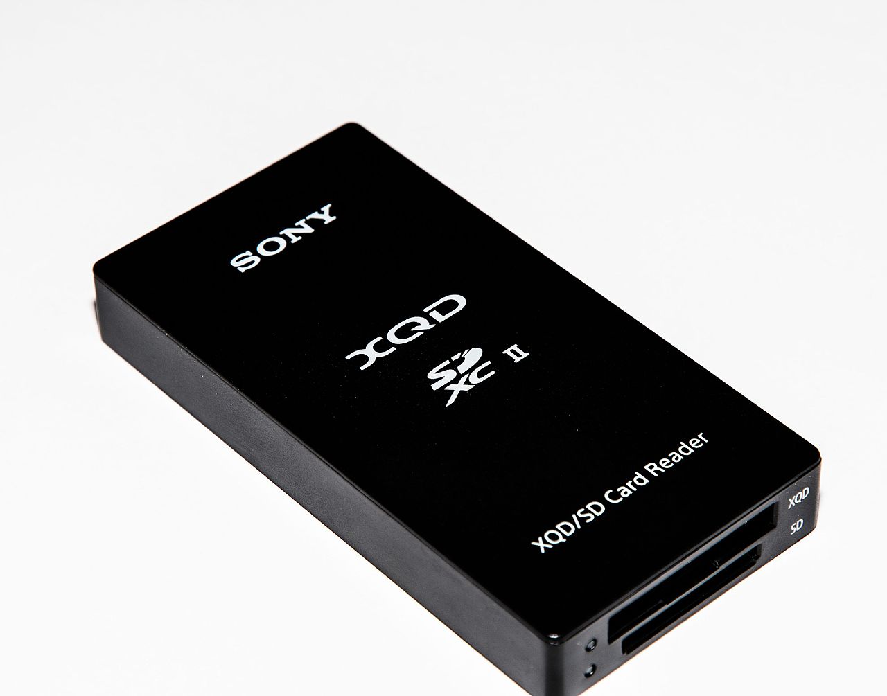 File:Sony XQD Reader (MRW-E90).jpg - Wikipedia