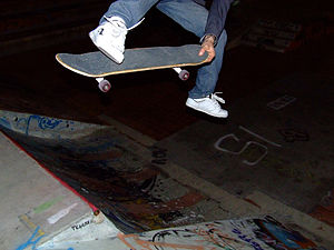 A skateboarder performs a benihana Spettis BENIHANA (2342967023).jpg