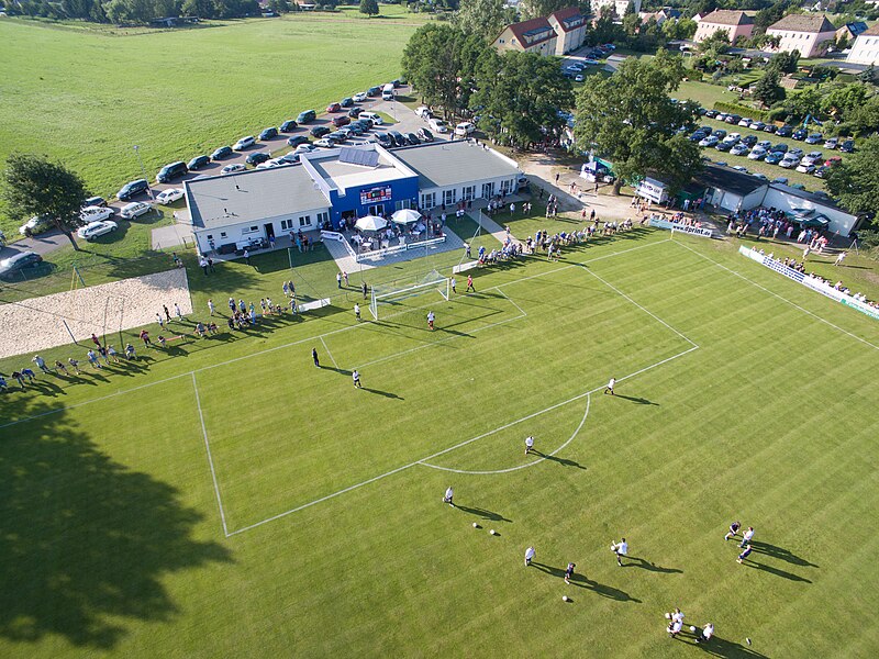 File:Sportpark Krieschow.jpg