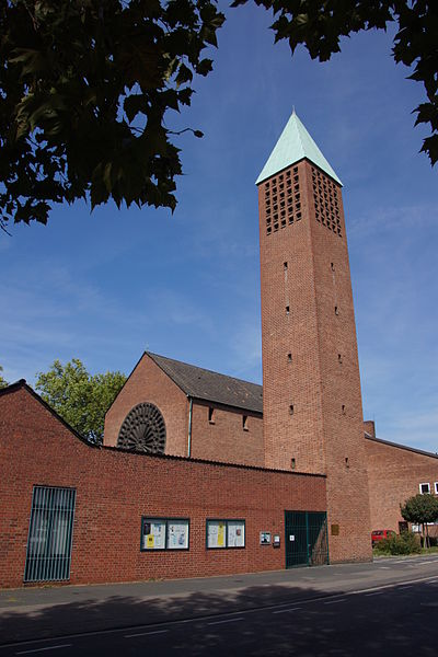 File:St. Paulus Beuel.jpg